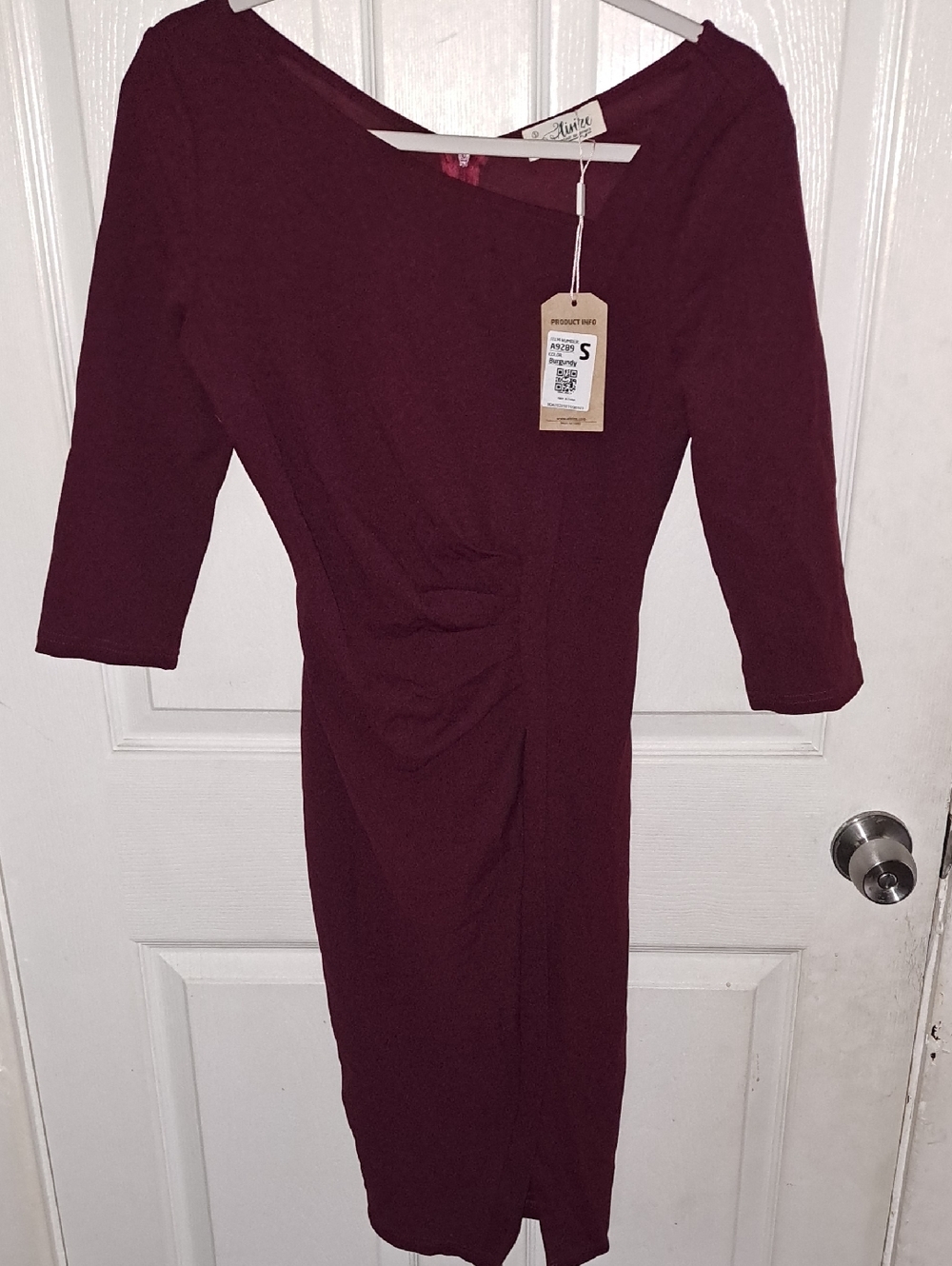 Elegant Burgundy Ruched Long Sleeve Sheath Dress
